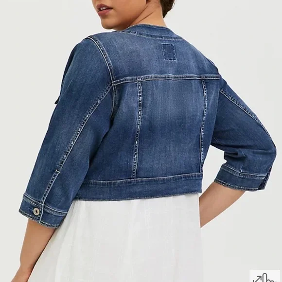 ❌SOLD Torrid Denim Crop Collarless Jacket 2X NWT 12726818 - Picture 2 of 13